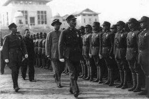《1927-1938：德国军事顾问团》 全61集